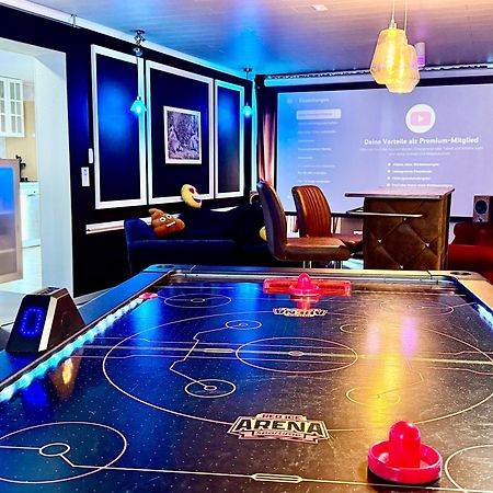 Bookeinfach Bad Ems - Private - Sauna Jacuzzi Whirlpool Swimmingpool Alahna Sup Beachvolleyball Billiards Ping Pong Cinema Theater Music Disco Ball Bbq Und Parkplaetze Extérieur photo