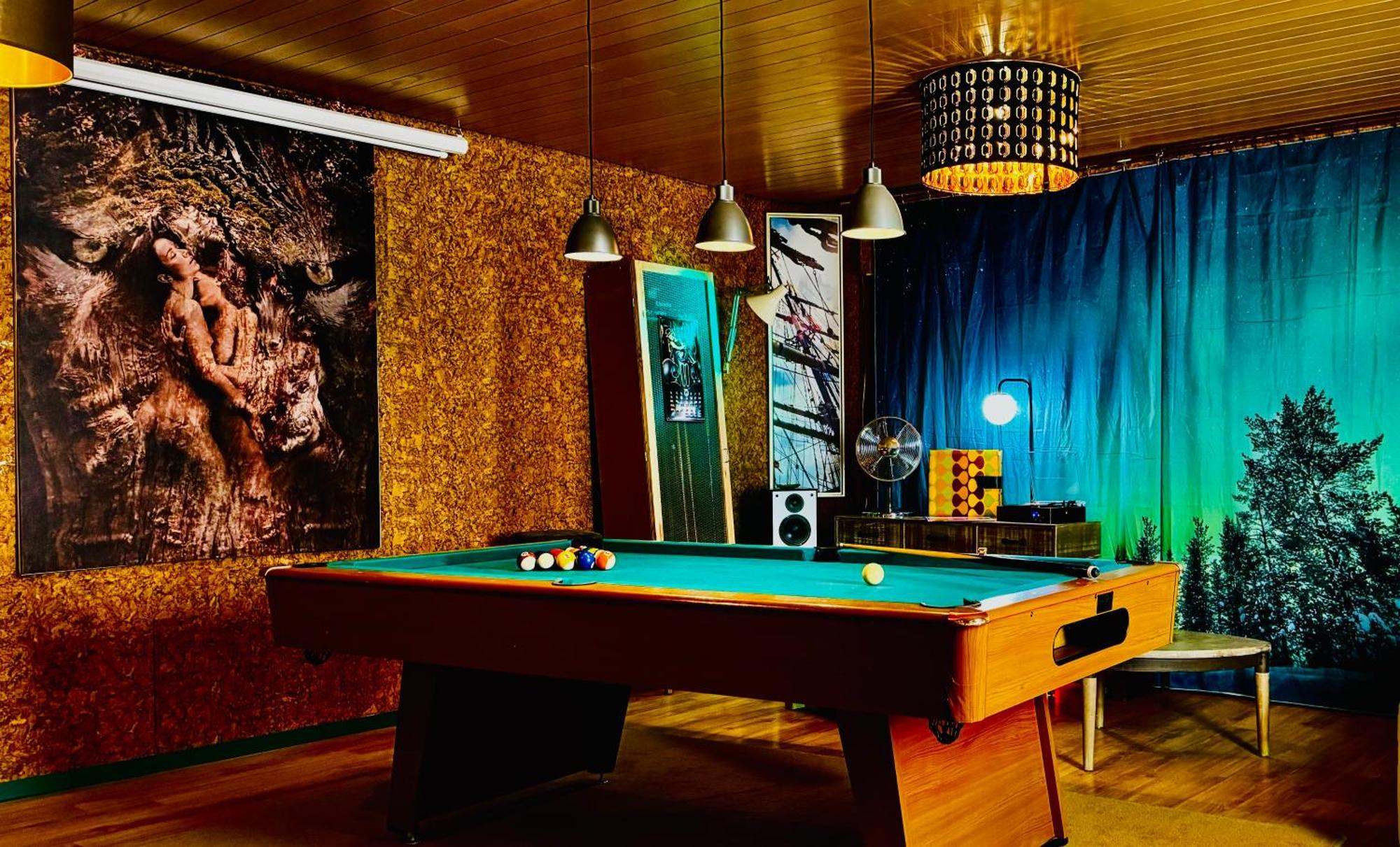 Bookeinfach Bad Ems - Private - Sauna Jacuzzi Whirlpool Swimmingpool Alahna Sup Beachvolleyball Billiards Ping Pong Cinema Theater Music Disco Ball Bbq Und Parkplaetze Extérieur photo