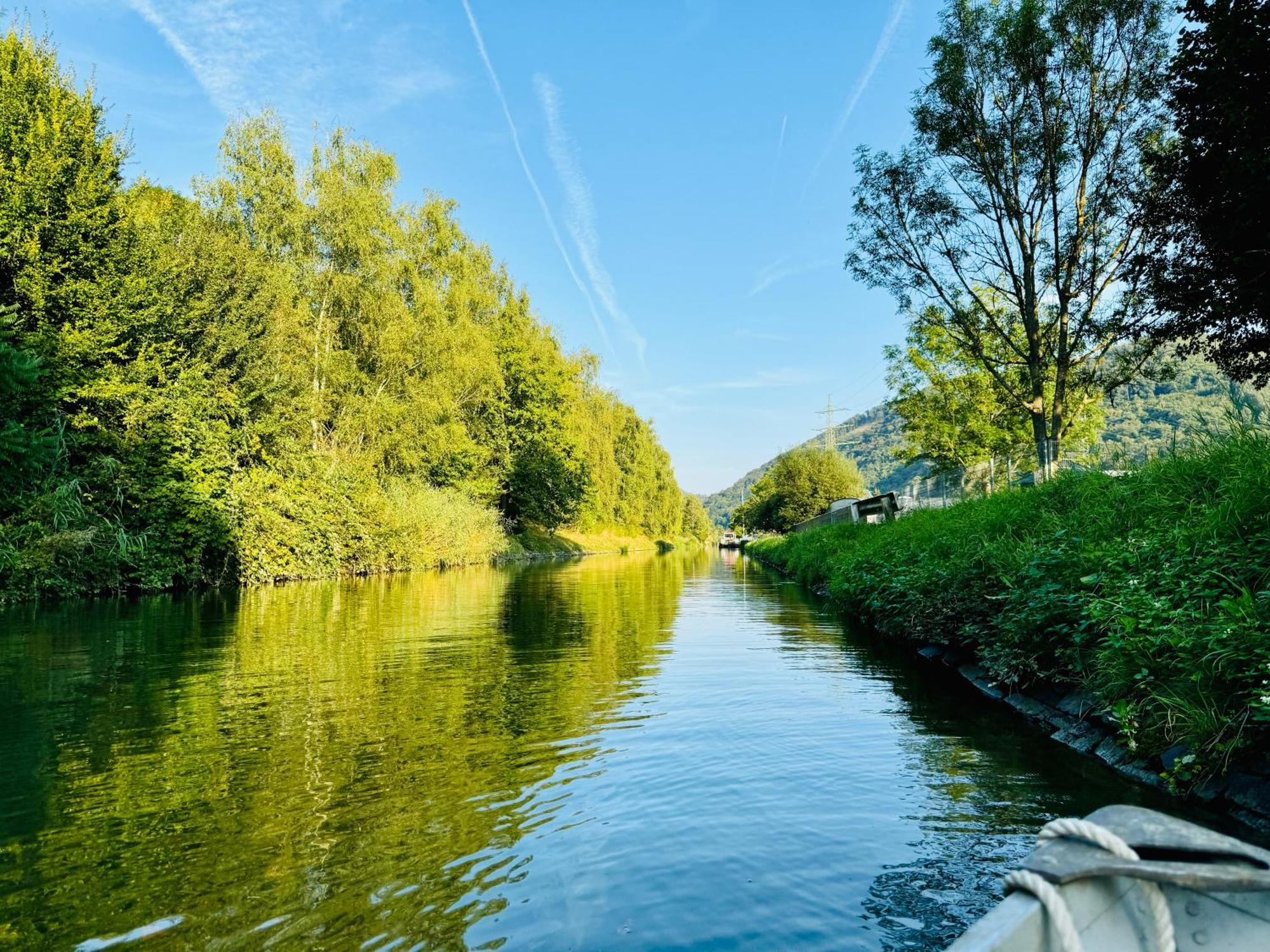Bookeinfach Bad Ems - Private - Sauna Jacuzzi Whirlpool Swimmingpool Alahna Sup Beachvolleyball Billiards Ping Pong Cinema Theater Music Disco Ball Bbq Und Parkplaetze Extérieur photo
