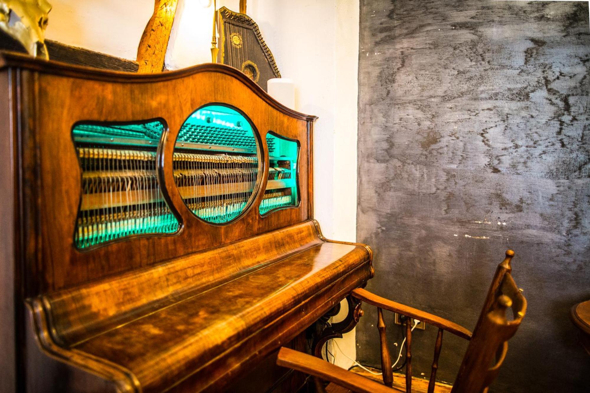 Bookeinfach Bad Ems - Private - Sauna Jacuzzi Whirlpool Swimmingpool Alahna Sup Beachvolleyball Billiards Ping Pong Cinema Theater Music Disco Ball Bbq Und Parkplaetze Extérieur photo