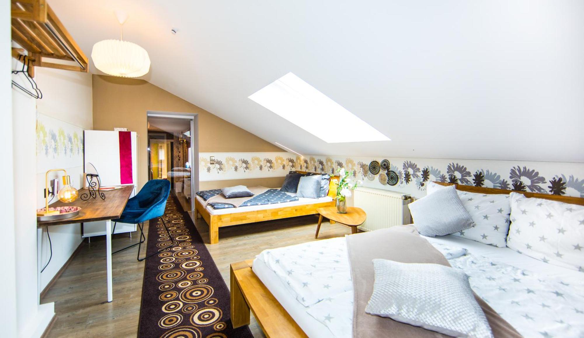 Bookeinfach Bad Ems - Private - Sauna Jacuzzi Whirlpool Swimmingpool Alahna Sup Beachvolleyball Billiards Ping Pong Cinema Theater Music Disco Ball Bbq Und Parkplaetze Extérieur photo