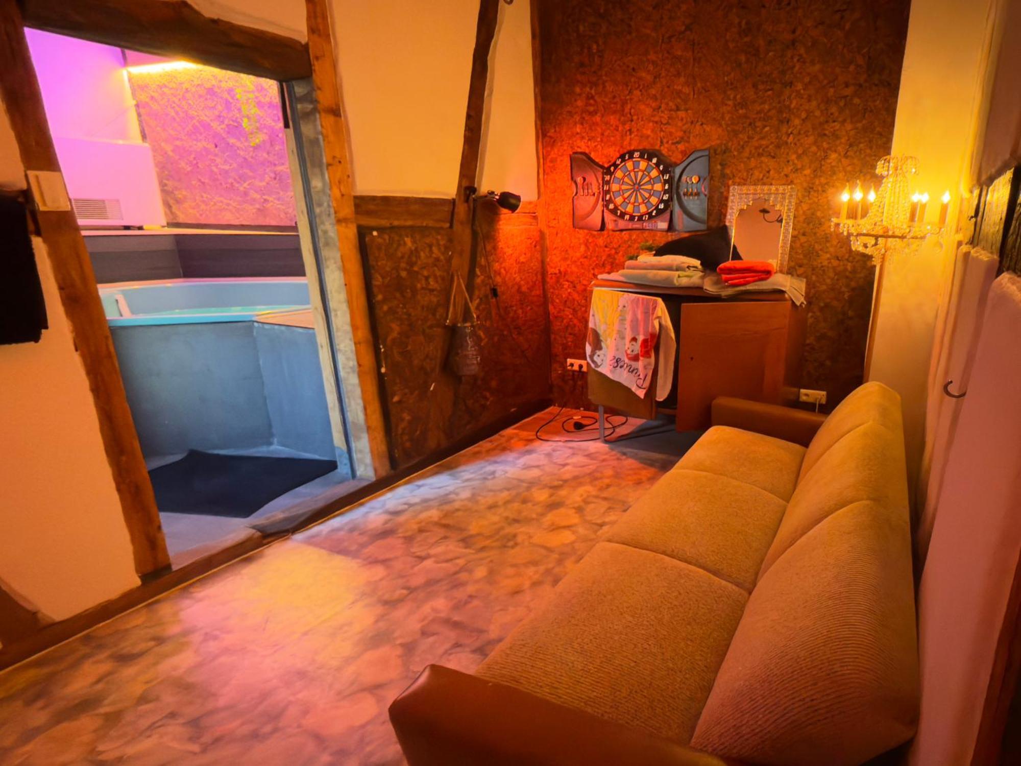 Bookeinfach Bad Ems - Private - Sauna Jacuzzi Whirlpool Swimmingpool Alahna Sup Beachvolleyball Billiards Ping Pong Cinema Theater Music Disco Ball Bbq Und Parkplaetze Extérieur photo