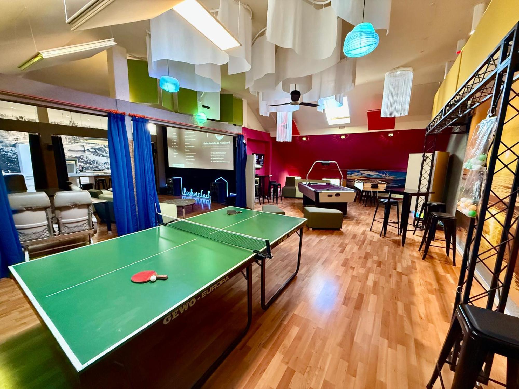 Bookeinfach Bad Ems - Private - Sauna Jacuzzi Whirlpool Swimmingpool Alahna Sup Beachvolleyball Billiards Ping Pong Cinema Theater Music Disco Ball Bbq Und Parkplaetze Extérieur photo
